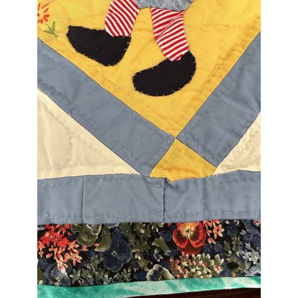 Handmade Hand Sewn Raggedy Ann and Andy Baby Crib Quilt 46x46 Made In 2004 - Picture 6 of 12